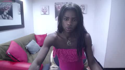 hanna_lamber online show from 09/26/25, 11:25