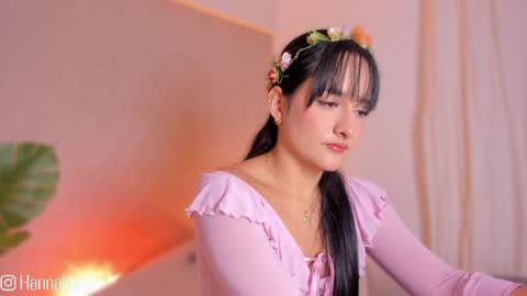 Hanna Lee online show from 04/21/26, 12:00