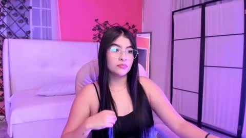 Snapshot of hanna_lee4 chatting on 03/26/26, 01:01 Hanna online show from 03/26/26, 01:01