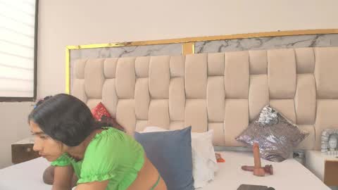 Hanna lens online show from 04/16/26, 07:47