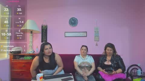 Snapshot of hanna_mature01 chatting on 09/19/25, 02:51 Hanna online show from 09/19/25, 02:51