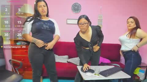 Snapshot of hanna_mature01 chatting on 09/20/25, 03:02 Hanna online show from 09/20/25, 03:02