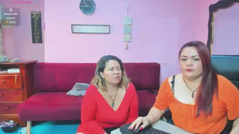 Snapshot of hanna_mature01 chatting on 10/24/25, 01:51 Hanna online show from 10/24/25, 01:51