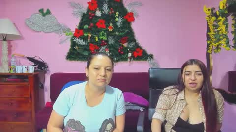 Snapshot of hanna_mature01 chatting on 12/23/25, 01:36 Hanna online show from 12/23/25, 01:36