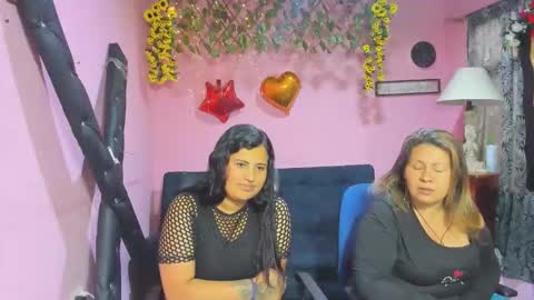 Snapshot of hanna_mature01 chatting on 02/24/26, 12:25 Hanna online show from 02/24/26, 12:25