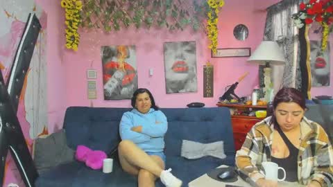 Snapshot of hanna_mature01 chatting on 04/27/26, 12:03 Hanna online show from 04/27/26, 12:03
