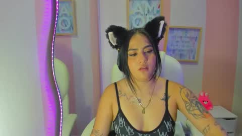 hanna_moly online show from 01/20/25, 08:40