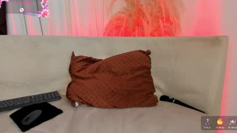 Hanna musk online show from 11/21/25, 04:16