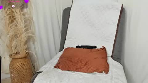 Hanna musk online show from 06/13/26, 07:12