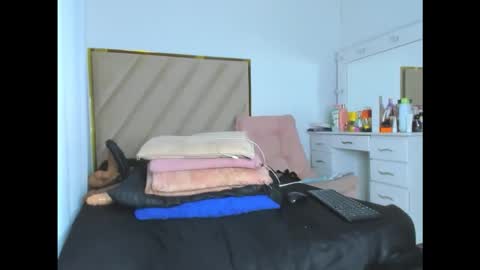 Hanna online show from 03/12/26, 04:18