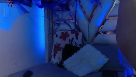 hanna_plum online show from 10/20/25, 08:42