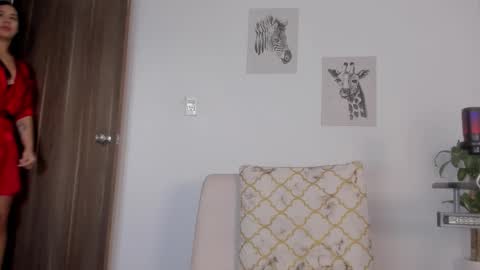 Snapshot of hanna_risso chatting on 10/28/25, 07:05 HANNA online show from 10/28/25, 07:05