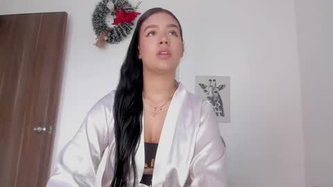 Snapshot of hanna_risso chatting on 12/16/25, 06:02 HANNA online show from 12/16/25, 06:02