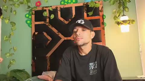 Snapshot of hanna_sebas chatting on 06/23/26, 12:36 HANNA Y SEBAS online show from 06/23/26, 12:36