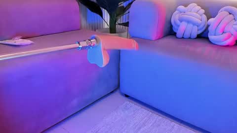 EVA online show from 01/06/26, 05:33