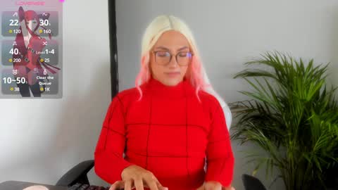 Snapshot of hanna_sofi4 chatting on 12/20/24, 01:22 Hanna Capicorn online show from 12/20/24, 01:22
