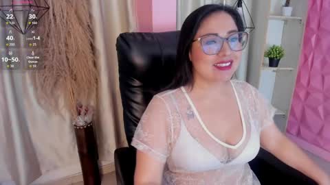 Snapshot of hannabackerr chatting on 05/04/26, 01:07 hannabackerr online show from 05/04/26, 01:07