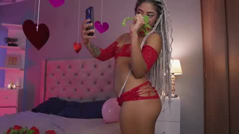 Snapshot of hannachris chatting on 02/14/25, 03:15 Hanna online show from 02/14/25, 03:15