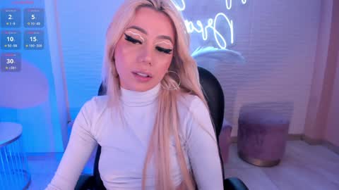 Snapshot of hannaconnor_ chatting on 01/16/25, 01:58 Hanna Connor online show from 01/16/25, 01:58