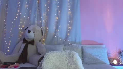 Snapshot of hannacruzsj chatting on 11/13/25, 09:14 hannacruzsj online show from 11/13/25, 09:14