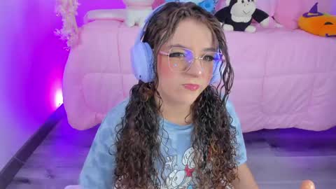 Snapshot of hannacutegod chatting on 03/18/26, 06:16 hannacutegod online show from 03/18/26, 06:16