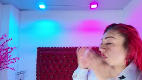 Hannah  online show from 02/01/26, 11:31