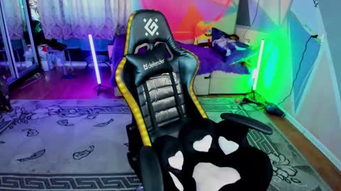 Hannah online show from 02/21/25, 08:51