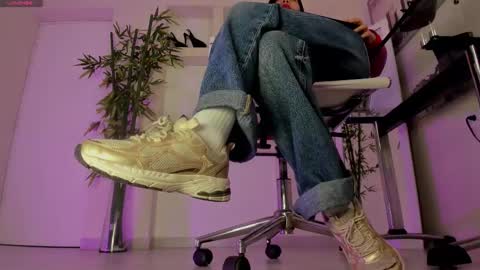 HANNAH HOWELL online show from 03/25/26, 09:37