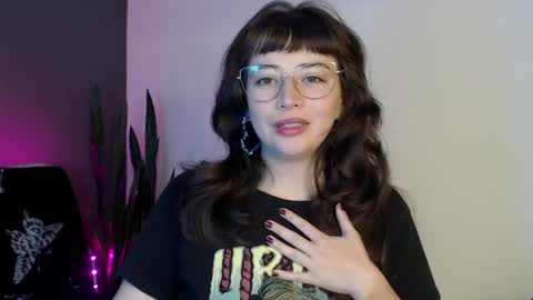 HannahHexx online show from 04/12/26, 03:55