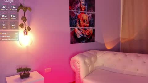 Snapshot of hannah_jonhson_1 chatting on 02/18/25, 11:11 Hannah online show from 02/18/25, 11:11