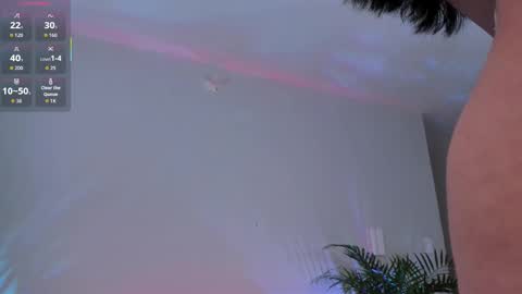 Snapshot of hannah_jonhson_1 chatting on 10/17/25, 07:44 Hannah online show from 10/17/25, 07:44