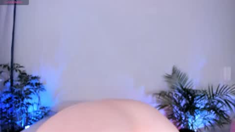 Snapshot of hannah_jonhson_1 chatting on 11/01/25, 06:04 Hannah online show from 11/01/25, 06:04