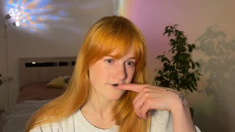 hannah levis  online show from 04/21/26, 08:23