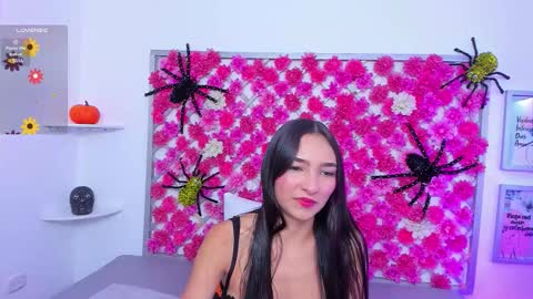 Snapshot of hannah_miller_1 chatting on 10/09/25, 11:41 Hannah Miller online show from 10/09/25, 11:41