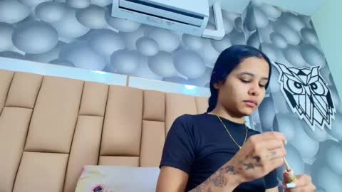 hannah_teehn online show from 12/16/25, 07:08