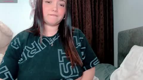 hannah_v online show from 02/16/26, 12:18