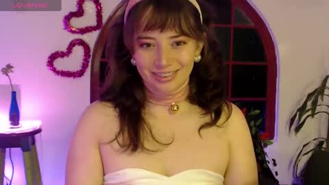 Snapshot of hannah_valhalla chatting on 02/15/25, 04:47 Hannah online show from 02/15/25, 04:47