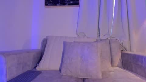 Hannah  online show from 12/19/25, 11:39