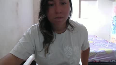 hannahevans2 online show from 04/27/26, 04:16