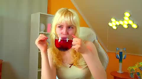 Hannah online show from 07/21/26, 06:27