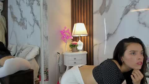 Hannahill69 online show from 02/12/25, 07:44