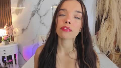 Hannahill69 online show from 11/04/25, 04:55