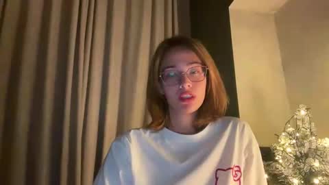 hannahinto online show from 12/15/25, 05:12