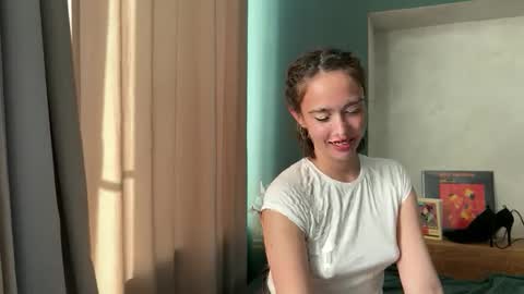 hannahinto online show from 04/17/26, 02:20