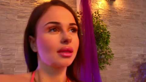 Snapshot of hannahisabellee chatting on 06/18/26, 12:31 Anna online show from 06/18/26, 12:31