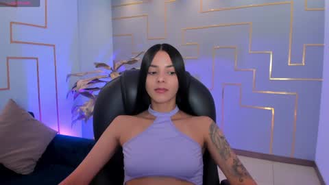 Snapshot of hannahjamesx chatting on 02/08/25, 09:57 HANNAH J online show from 02/08/25, 09:57