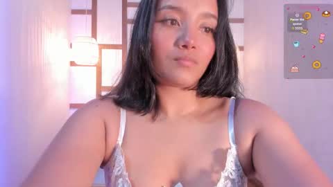 hannahmonttgomery  Help me reach 100 Hands up online show from 10/28/25, 04:42