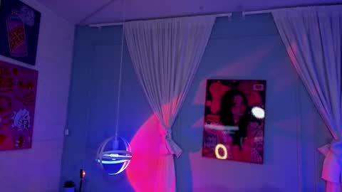 Hannah online show from 10/06/25, 11:40