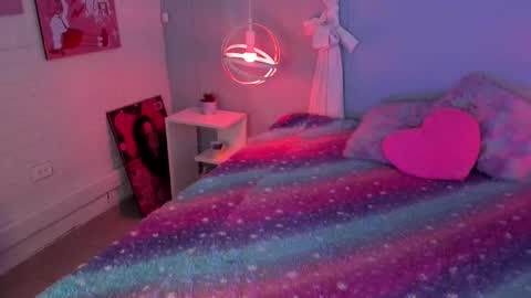 Hannah online show from 11/05/25, 11:43