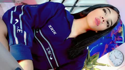 hannahsmit_ online show from 12/29/24, 05:21